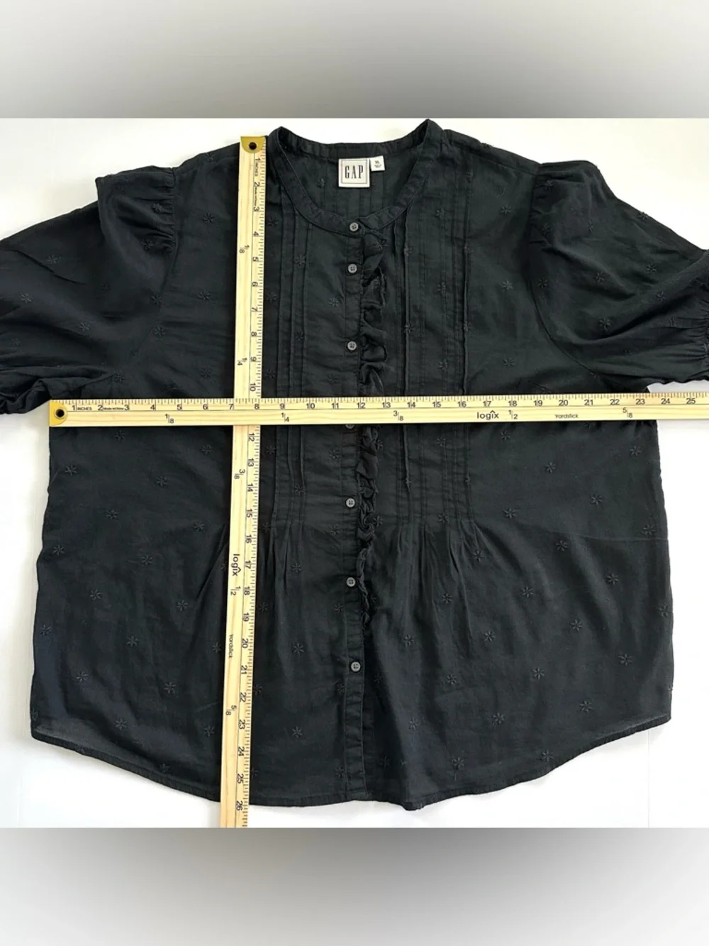 GAP Embroidered Ruffle Pintuck Shirt in Black | XL | GUC - Picture 3 of 9